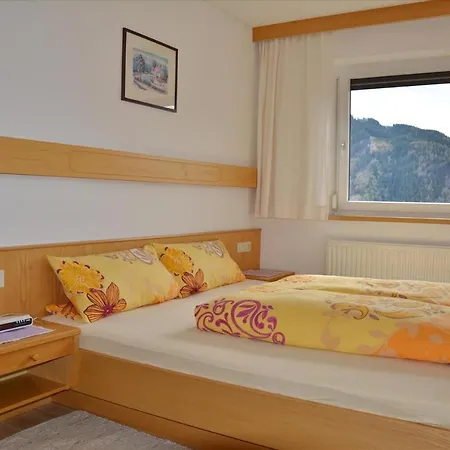 1 Apartment